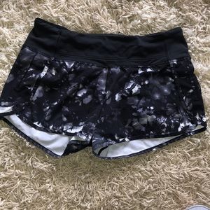 Black and white lululemon shorts